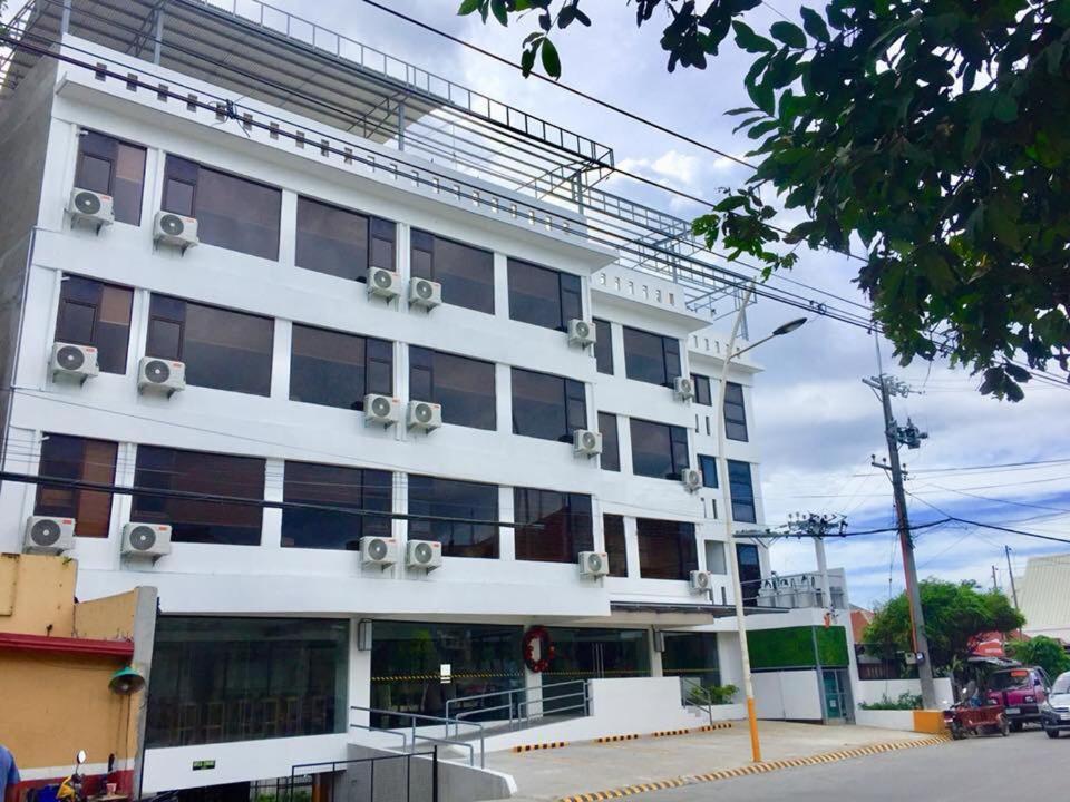 Travelbee Seaside Inn 타그빌라란 외부 사진